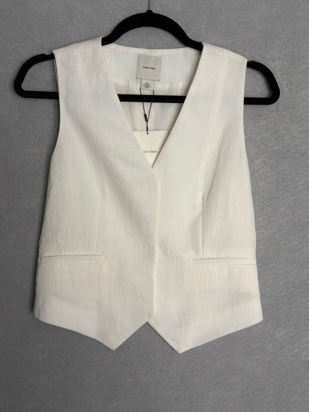 Calvin Klein Hidden-Button Vest Tailored Lined in Tofu Women's Size 4 NEW